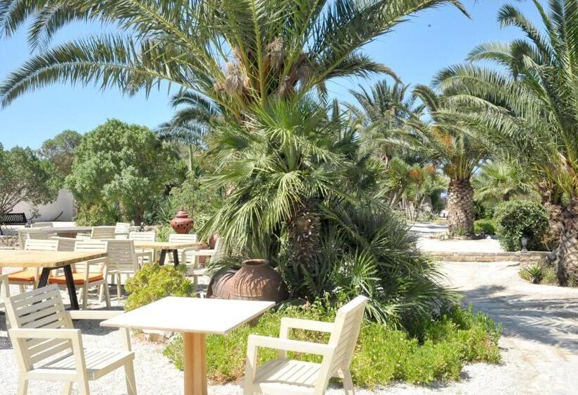 Medusa Beach Resort & Suites