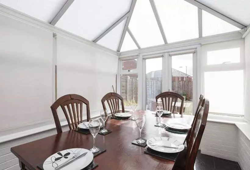 My Places Abbotsfield Court Townhouse