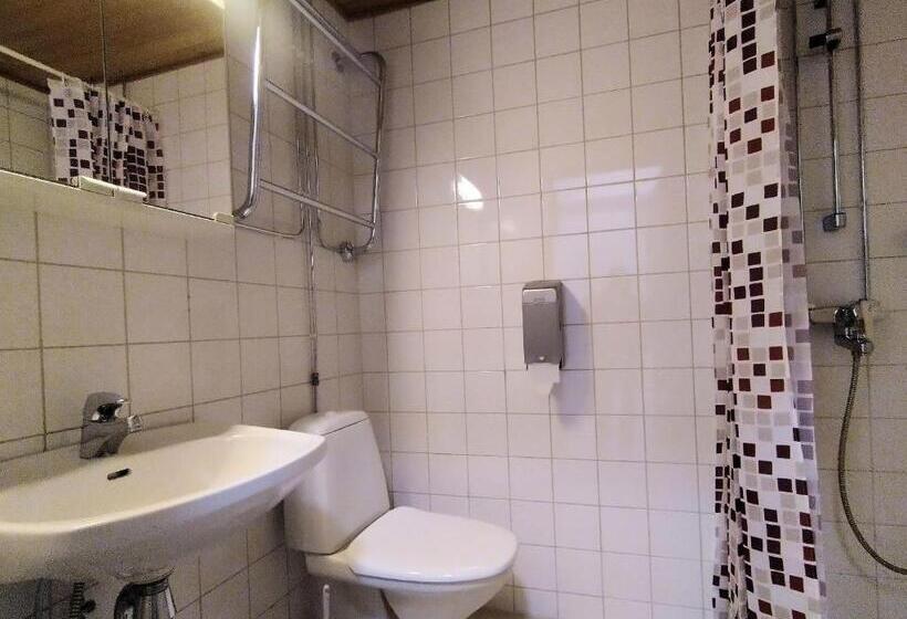 בית מלון כפרי Li Kerava