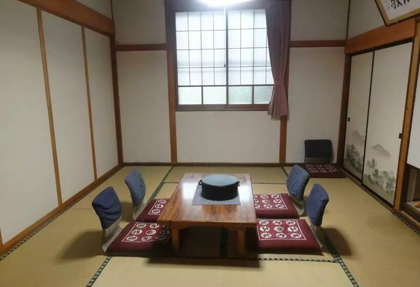 Ryokan Shinyu Onsen Kurikomaso