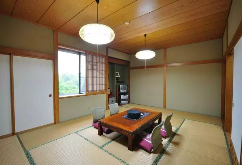 Ryokan Shinyu Onsen Kurikomaso