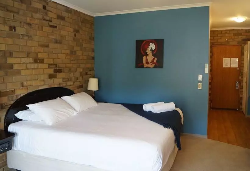 モーテル Magdala Motor Lodge & Lakeside Restaurant