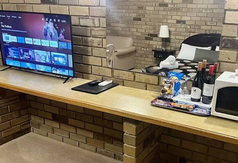 モーテル Magdala Motor Lodge & Lakeside Restaurant