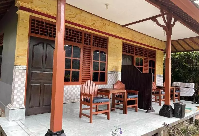 Majatalo Pondok Batur Indah Homestay Karangasem