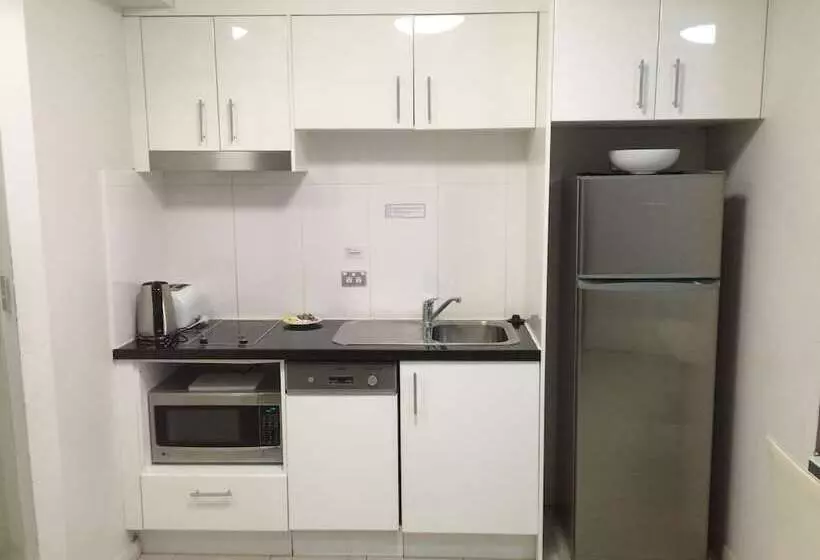 酒店 Fiori Apartments