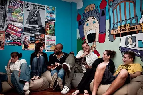 호텔 Habitat Hq Hostel