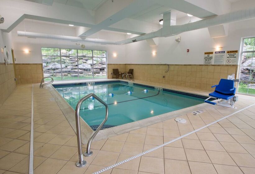 فندق Hampton Inn & Suites Berkshires Lenox