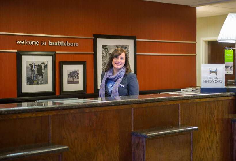호텔 Hampton Inn Brattleboro