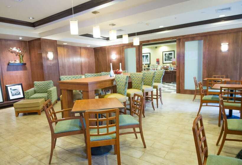 호텔 Hampton Inn Brattleboro