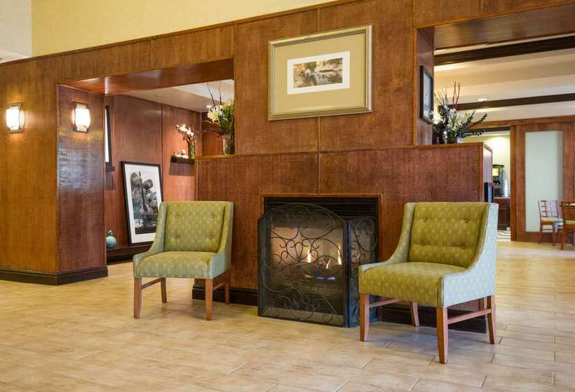 호텔 Hampton Inn Brattleboro