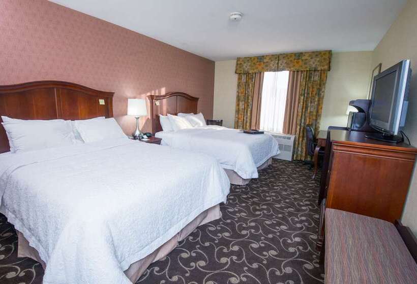 호텔 Hampton Inn Brattleboro