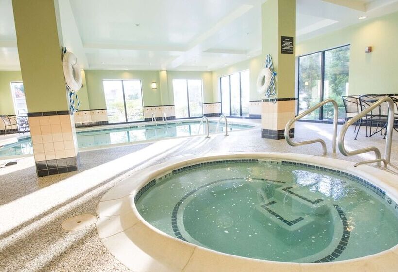 호텔 Hampton Inn Brattleboro