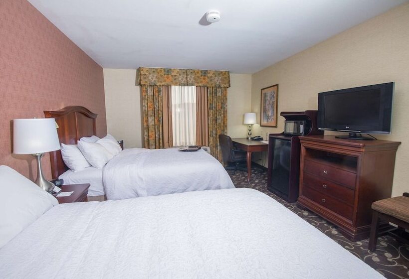 호텔 Hampton Inn Brattleboro