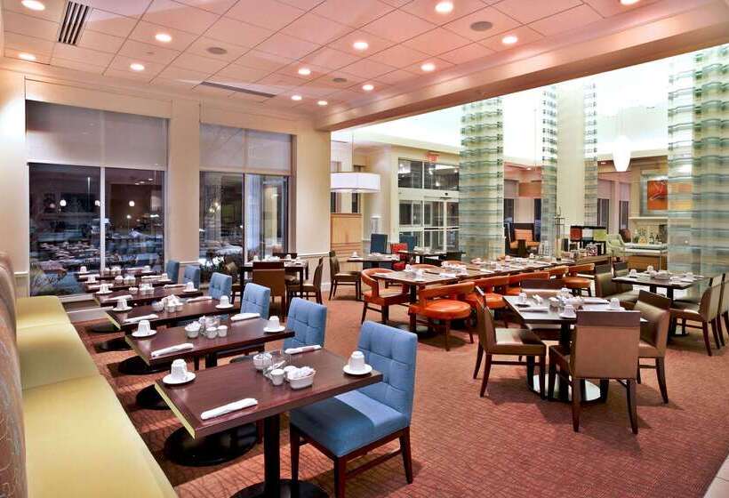 فندق Hilton Garden Inn Detroit/novi