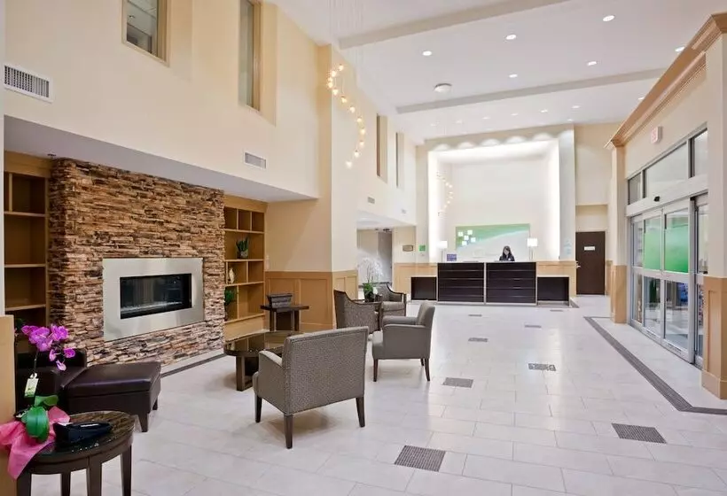 Holiday Inn Hotel & Suites Surrey East Cloverdale, An Ihg