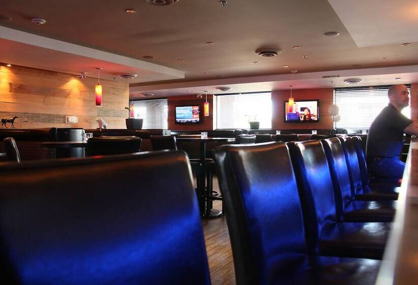 Holiday Inn Hotel & Suites Surrey East Cloverdale, An Ihg