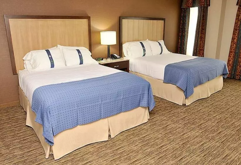 Holiday Inn Hotel & Suites Surrey East Cloverdale, An Ihg