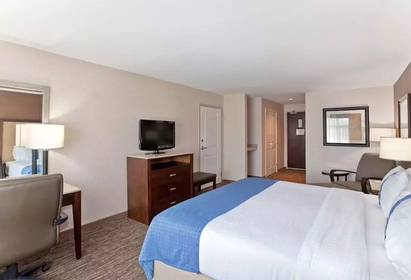 Holiday Inn Hotel & Suites Surrey East Cloverdale, An Ihg