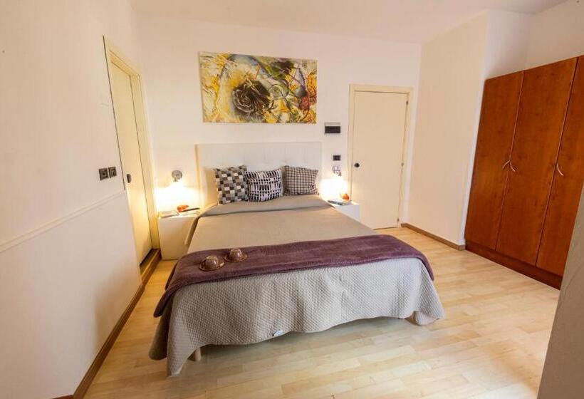 בית מלון כפרי Paistos Paestum