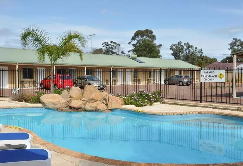 酒店 Pinjarra Resort