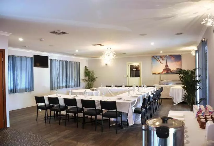 酒店 Pinjarra Resort