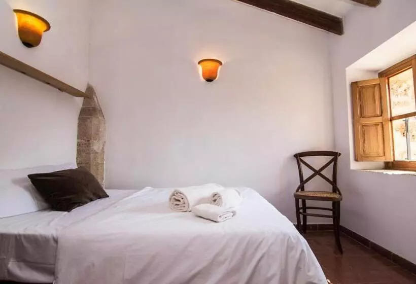 Hotel Rural Petit Hotel Hostatgeria La Victoria