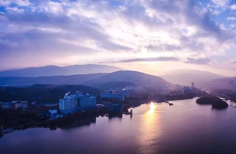 Отель Sono Calm Gyeongju