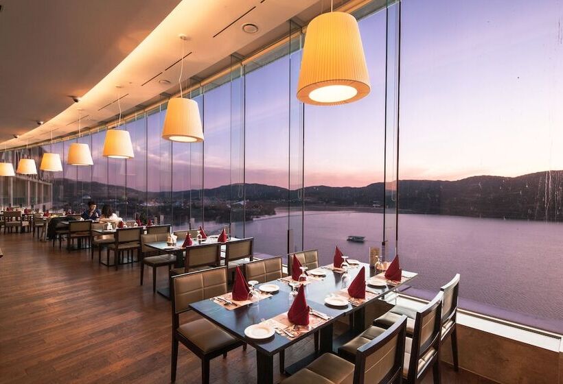 Hotel Sono Calm Gyeongju