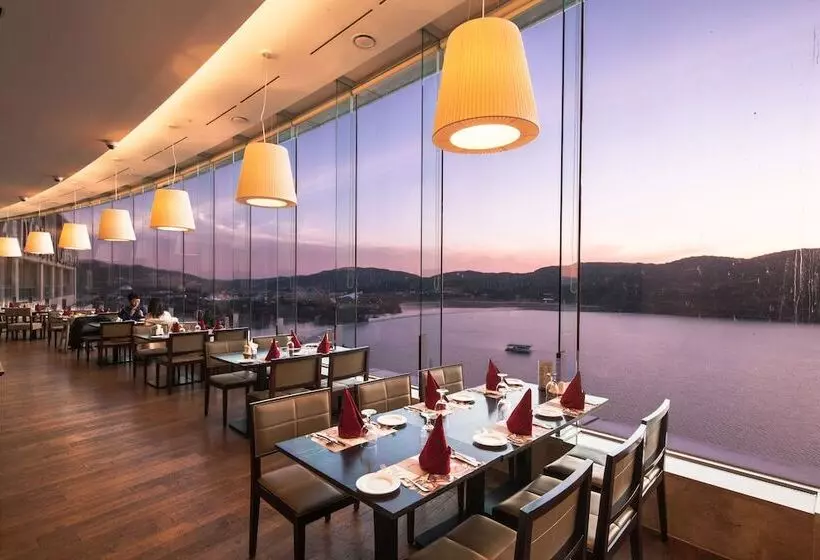 Отель Sono Calm Gyeongju