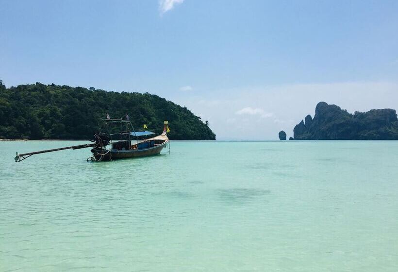 The Mantra Hotel Kata Noi