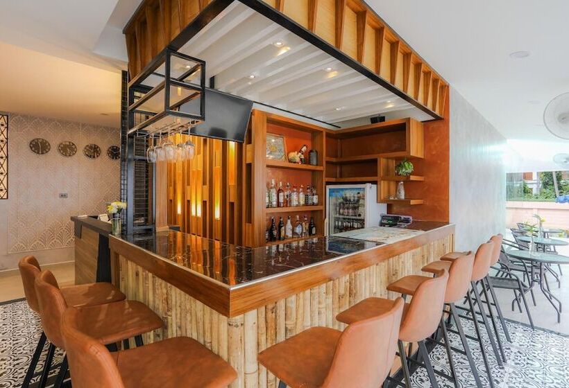 The Mantra Hotel Kata Noi