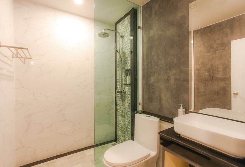 The Mantra Hotel Kata Noi