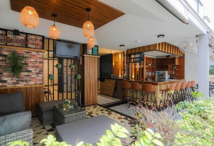 The Mantra Hotel Kata Noi