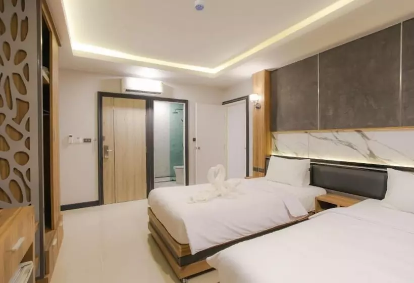 The Mantra Hotel Kata Noi