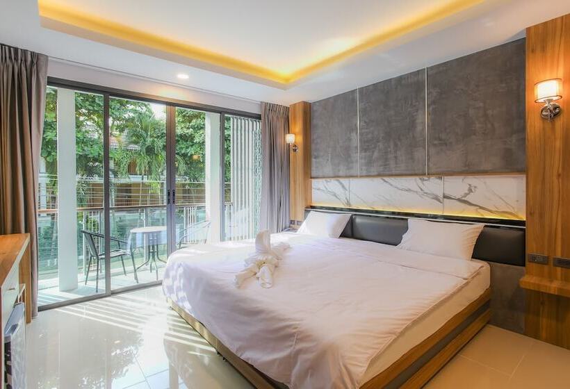 The Mantra Hotel Kata Noi