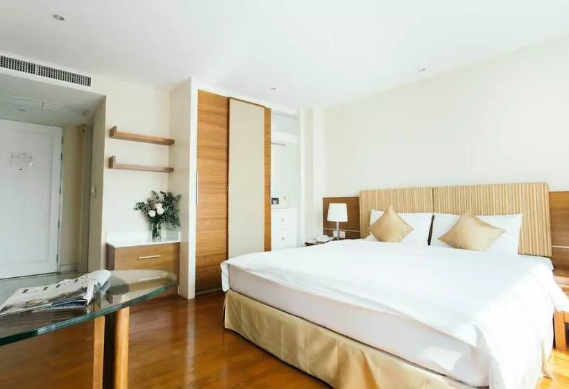 هتل Thomson Residence