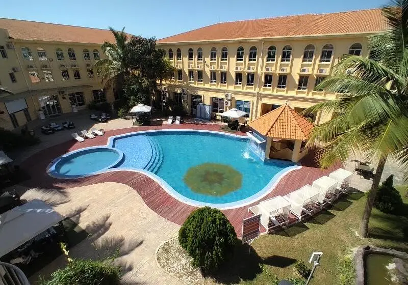هتل Victoria Garden