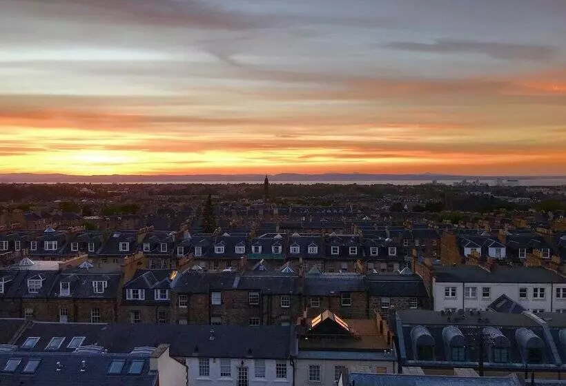 ペンション 28 York Place