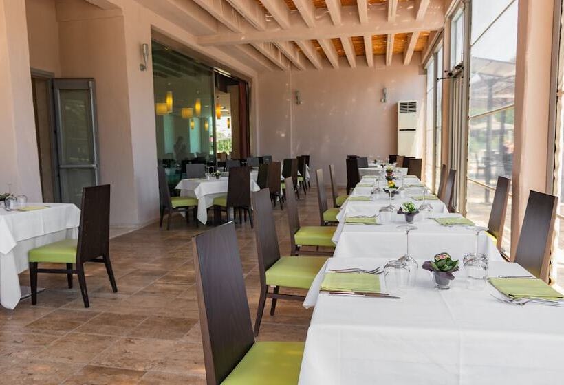 אתר נופש Basiliani   Cdshotels