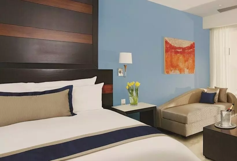 Secrets Huatulco Resort & Spa