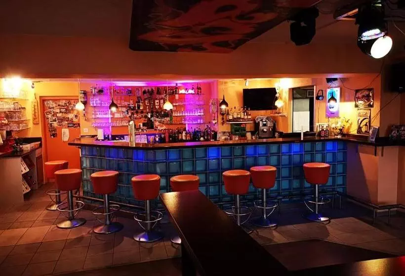 Adrenalin Backpackers Hostel