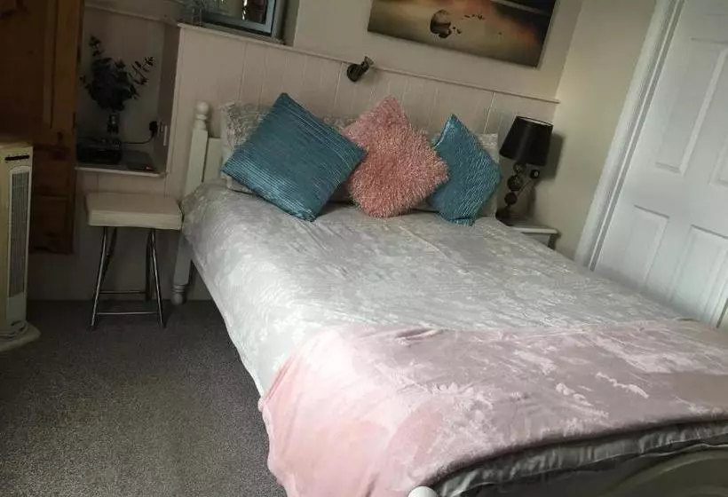 Bed and Breakfast Cornubia Guest House