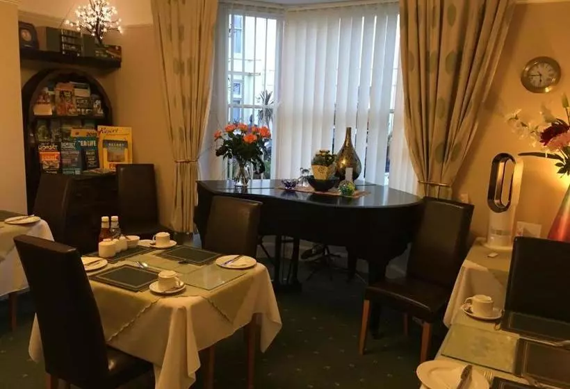 Bed and Breakfast Cornubia Guest House