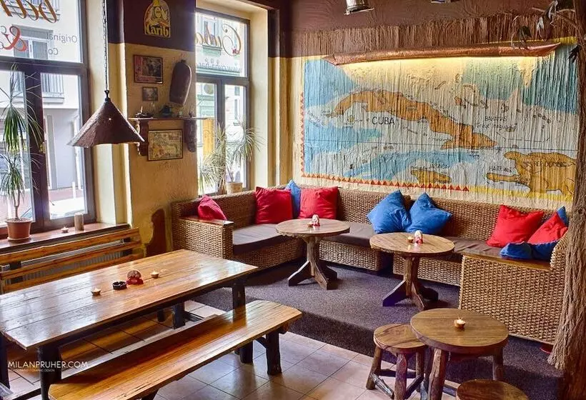 Cuba Bar & Hostel