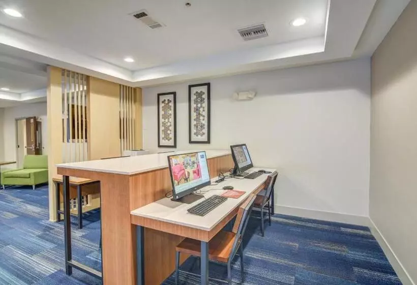 Holiday Inn Express Hotel & Suites Foley, An Ihg