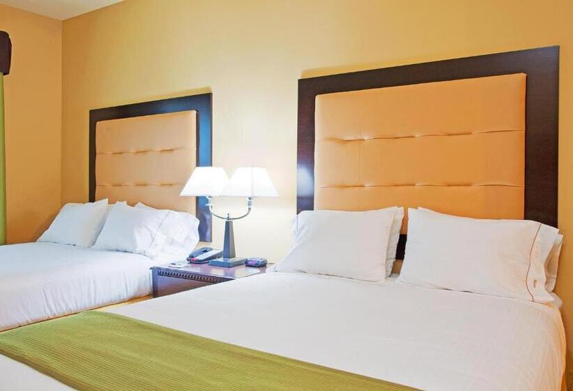Holiday Inn Express Hotel & Suites Foley, An Ihg
