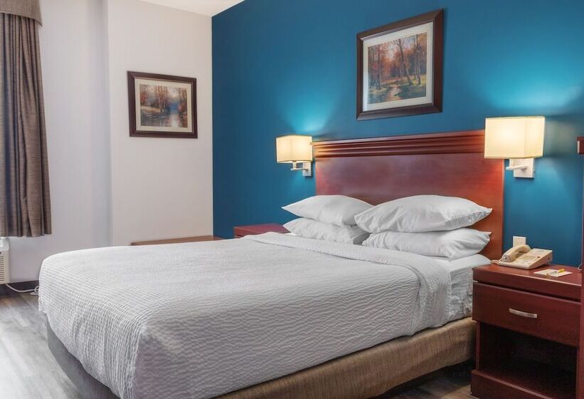 فندق Signature Inn & Suites Hamilton