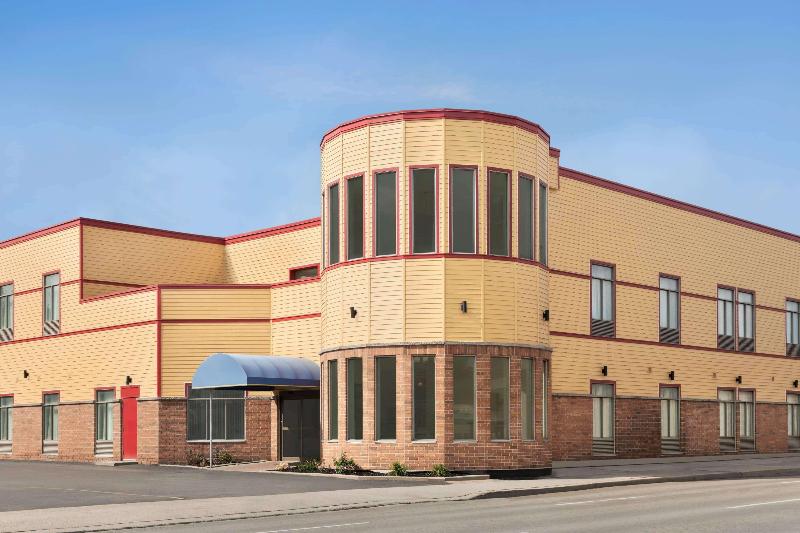 فندق Signature Inn & Suites Hamilton