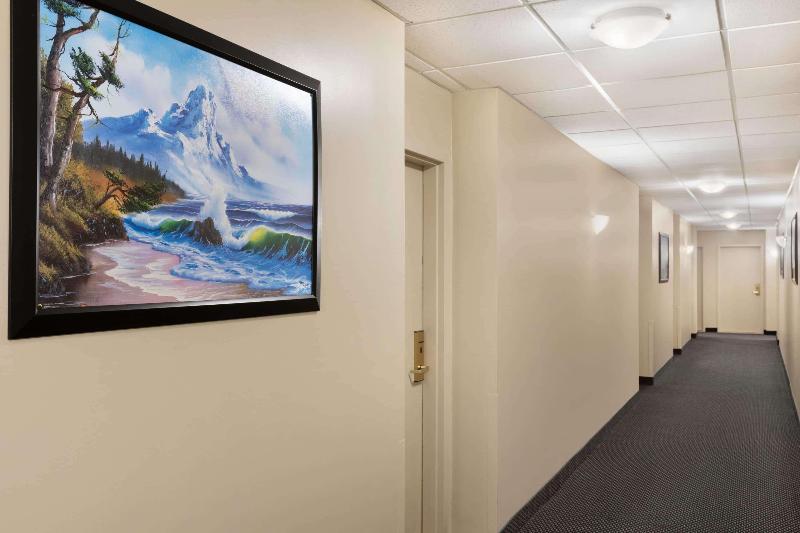 فندق Signature Inn & Suites Hamilton