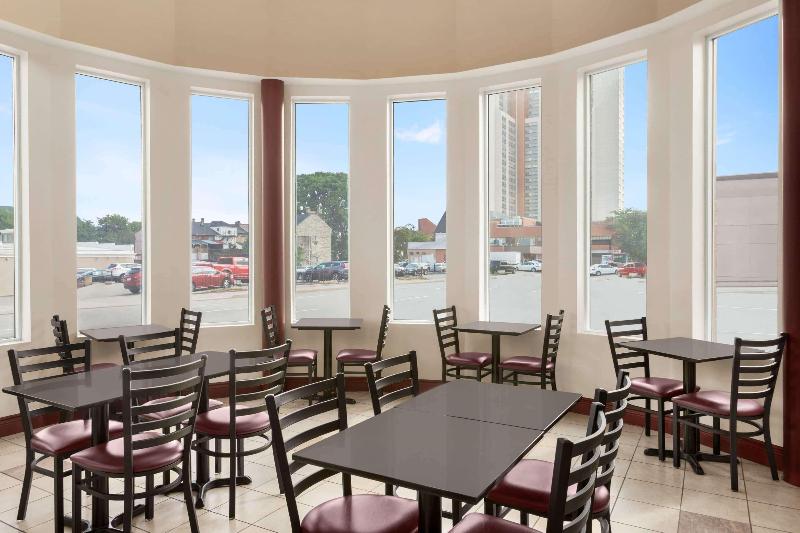 فندق Signature Inn & Suites Hamilton